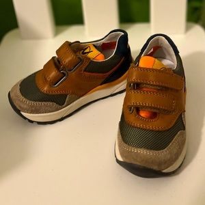 Baby sneakers size 4.5 new